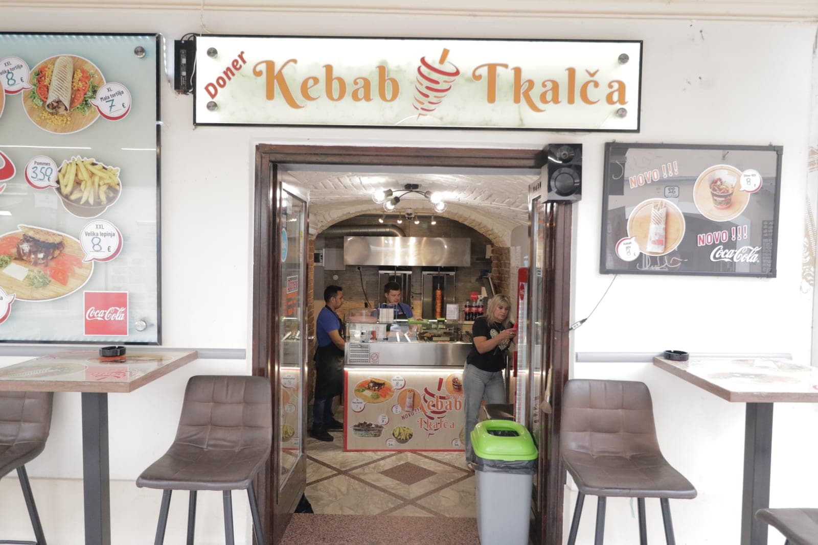 Ulaz u Kebab Tkalča na Ulici Ivana Tkalčića 27 u Zagrebu